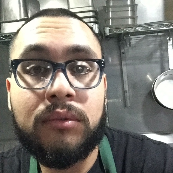 Meet your Posher, Ernesto - Picture 1 of 1